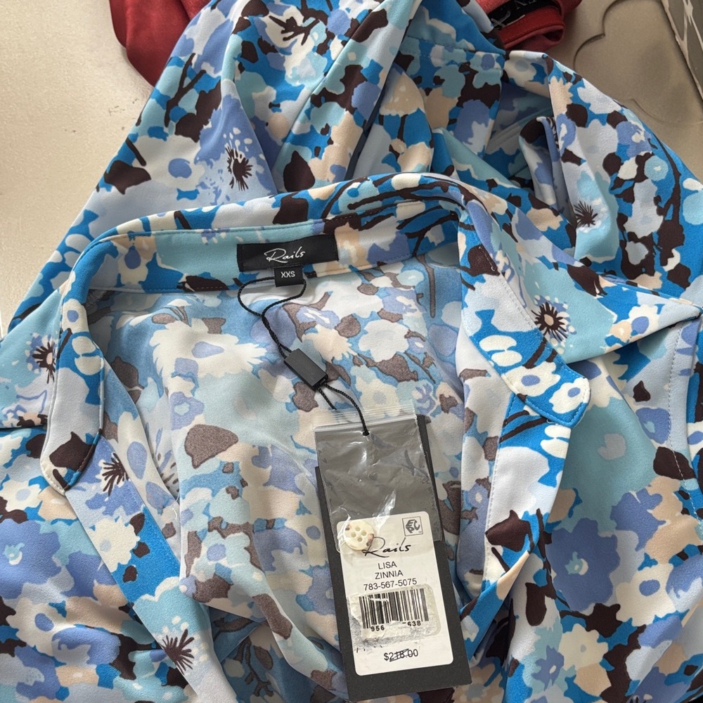 RAILS LISA ZINNIA TOP Floral Ruched Long Sleeve Blouse /Shirt. Fits so well on. - Picture 8 of 12